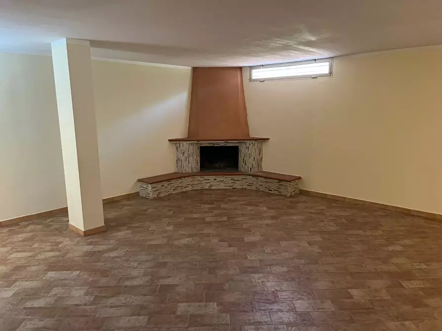 Immagine 5 di Villa in vendita  a San Giuliano Terme