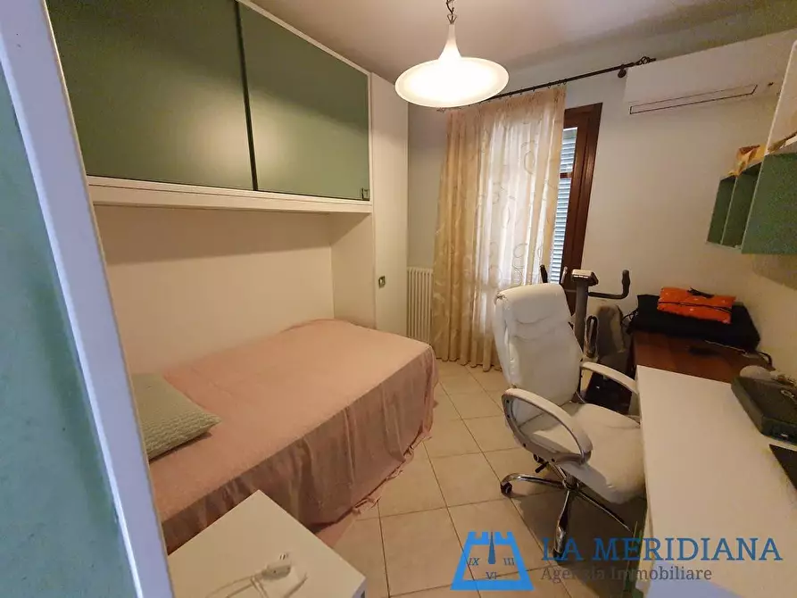 Immagine 10 di Appartamento in vendita  a Larciano