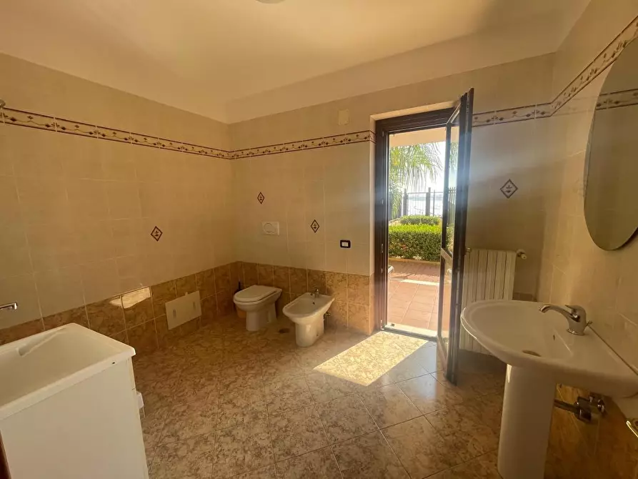 Immagine 15 di Villetta a schiera in vendita  a Taranto