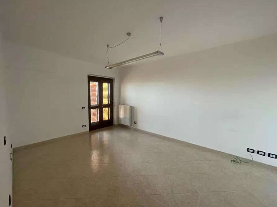 Immagine 10 di Villetta a schiera in vendita  a Taranto