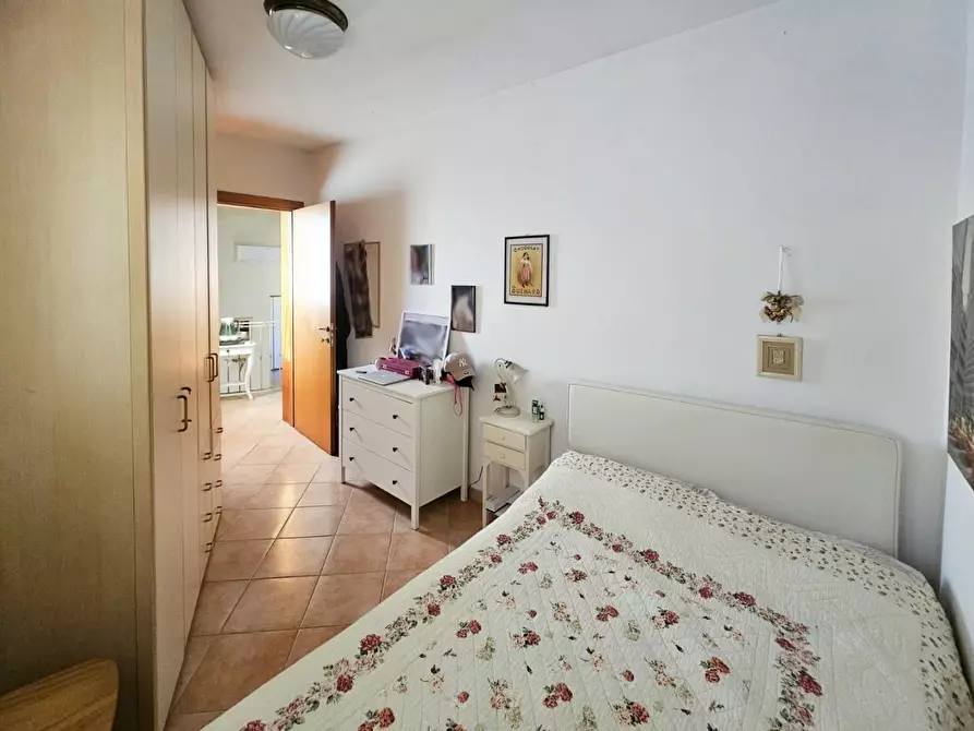 Immagine 11 di Casa bifamiliare in vendita  a Cascina