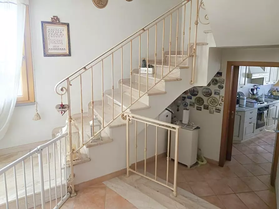 Immagine 7 di Casa bifamiliare in vendita  a Cascina