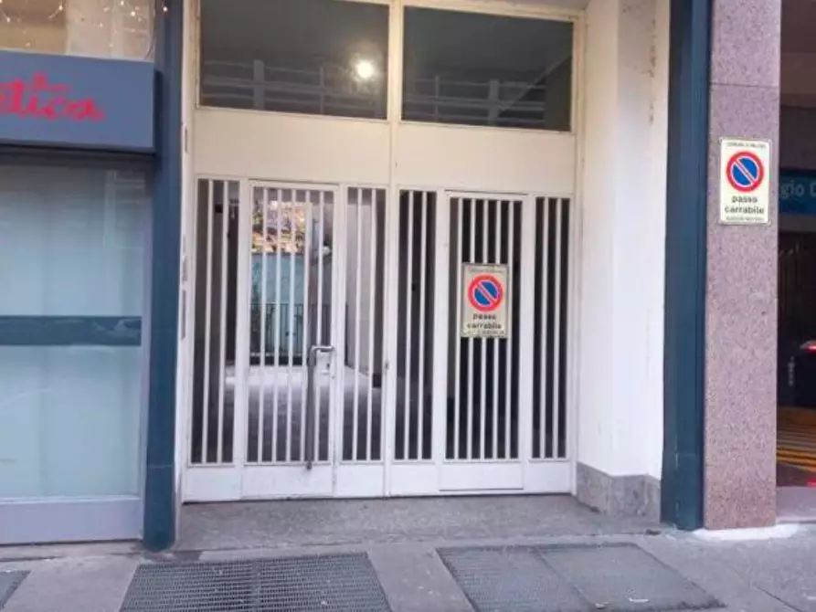 Immagine 7 di Appartamento in vendita  a Milano