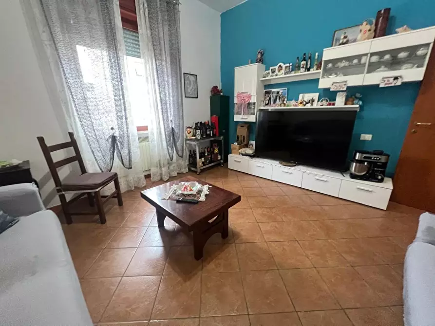 Immagine 5 di Appartamento in vendita  a Poggibonsi