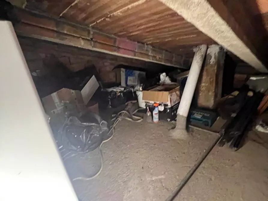 Immagine 19 di Appartamento in vendita  a Poggibonsi