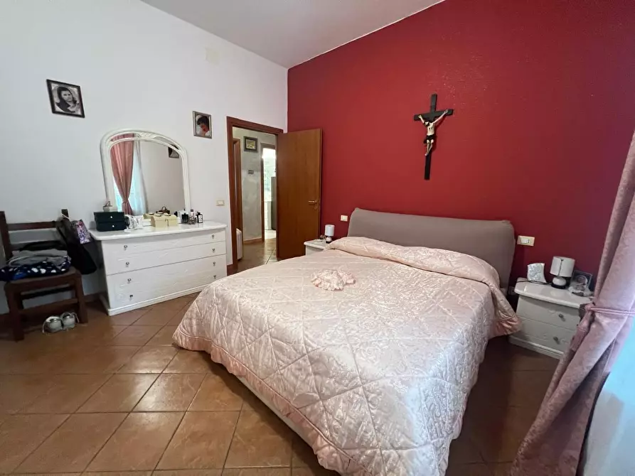 Immagine 11 di Appartamento in vendita  a Poggibonsi