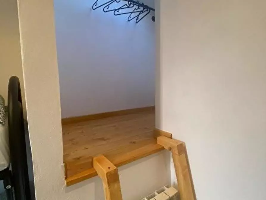 Immagine 16 di Villetta a schiera in vendita  a Massa