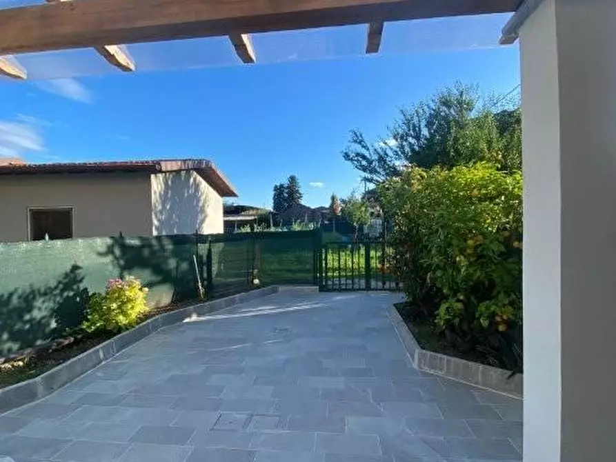 Immagine 17 di Villetta a schiera in vendita  a Massa