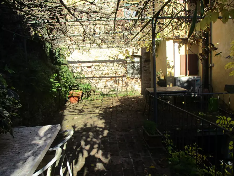 Immagine 4 di Casa colonica in vendita  a Buti