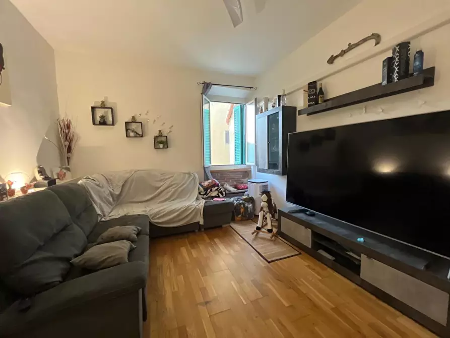 Immagine 1 di Appartamento in vendita  a Livorno