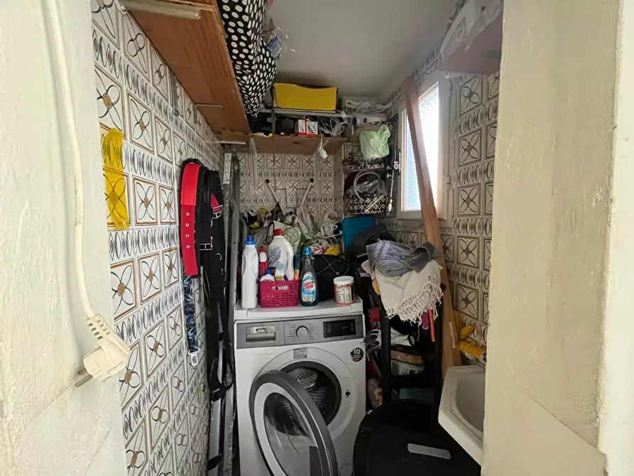 Immagine 13 di Appartamento in vendita  a Livorno