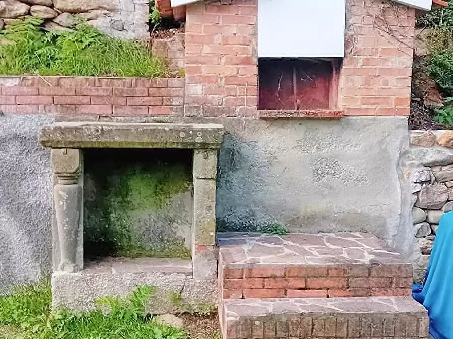 Immagine 6 di Villa in vendita  a Calci