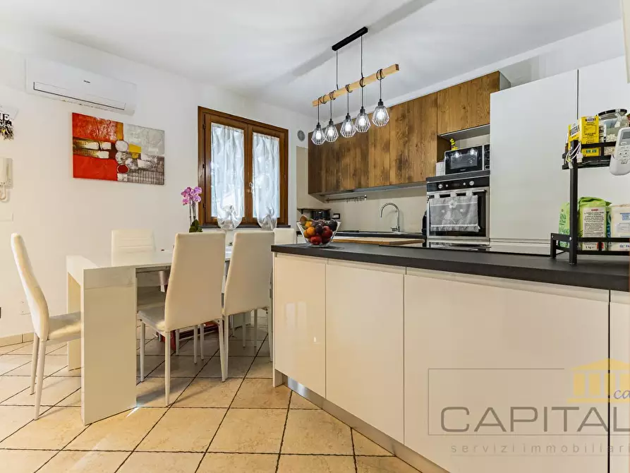 Immagine 5 di Appartamento in vendita  a Santa Maria A Monte