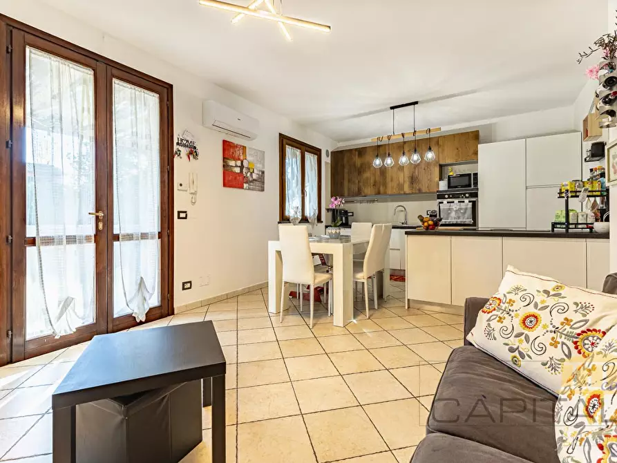 Immagine 6 di Appartamento in vendita  a Santa Maria A Monte