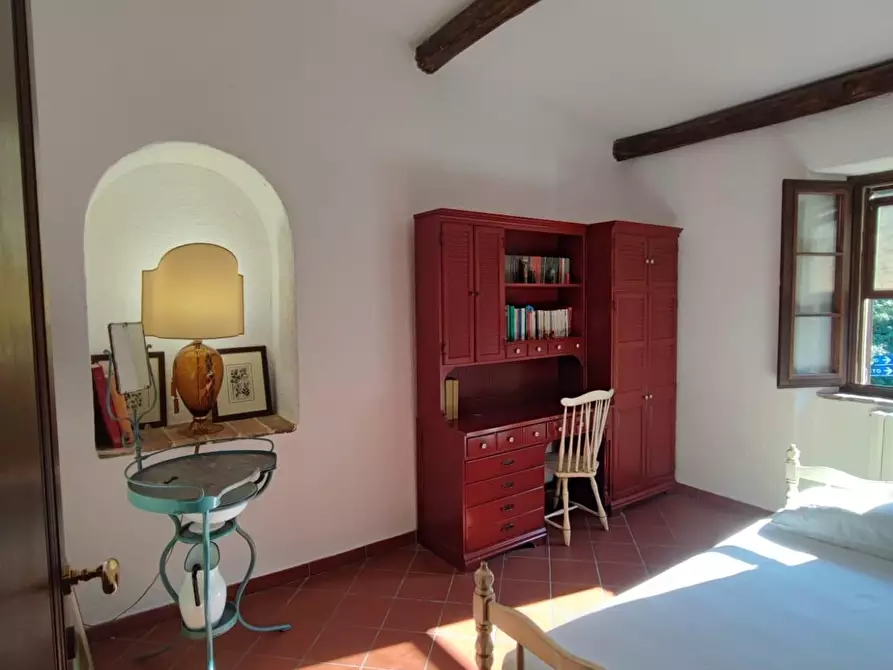 Immagine 15 di Casa colonica in vendita  a Scansano