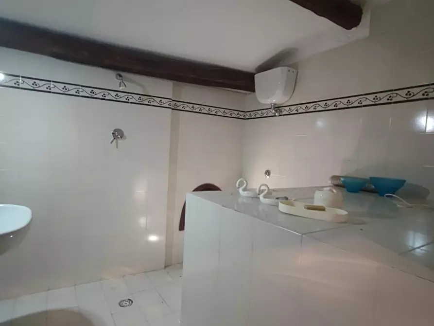 Immagine 13 di Casa colonica in vendita  a Scansano