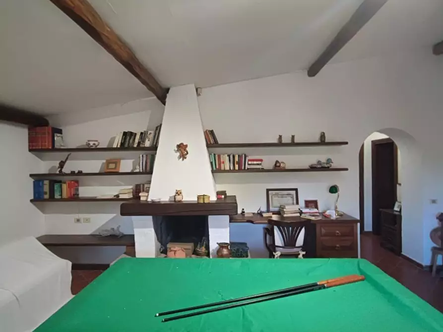 Immagine 16 di Casa colonica in vendita  a Scansano