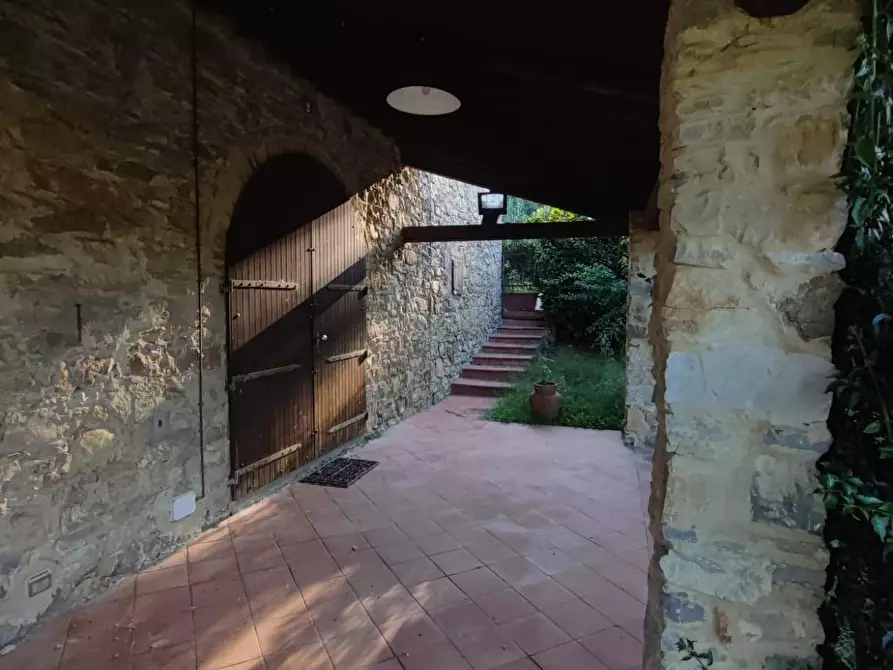 Immagine 41 di Casa colonica in vendita  a Scansano