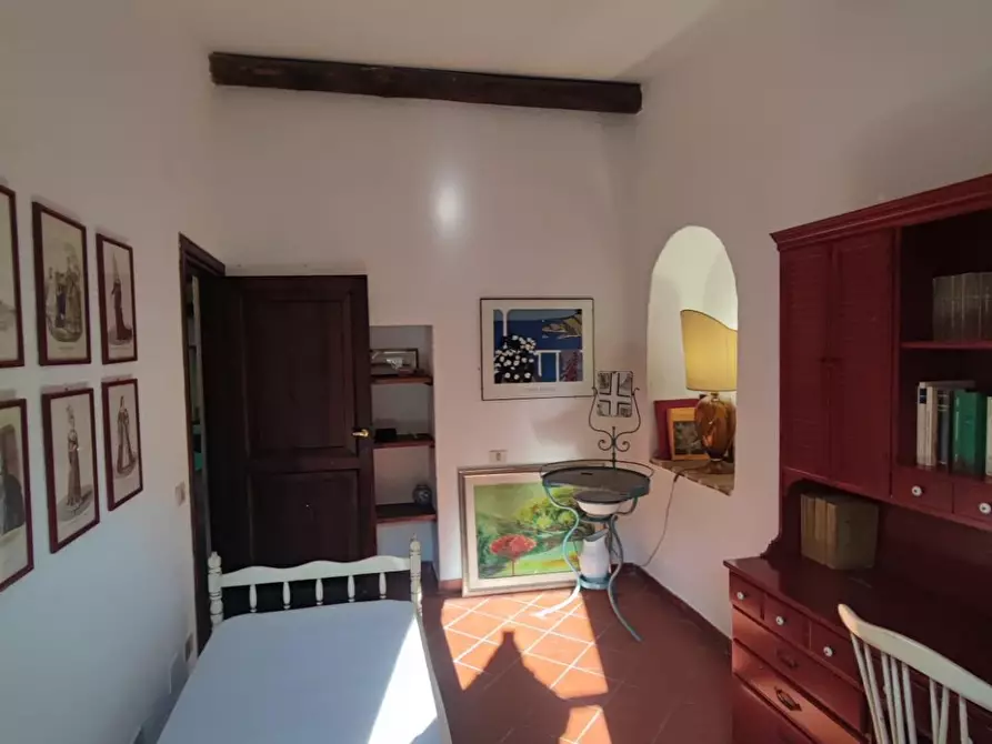 Immagine 12 di Casa colonica in vendita  a Scansano