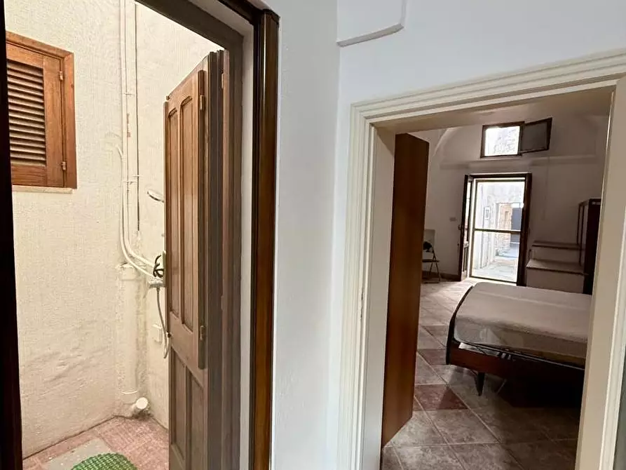 Immagine 11 di Casa indipendente in vendita  a Castrignano Del Capo