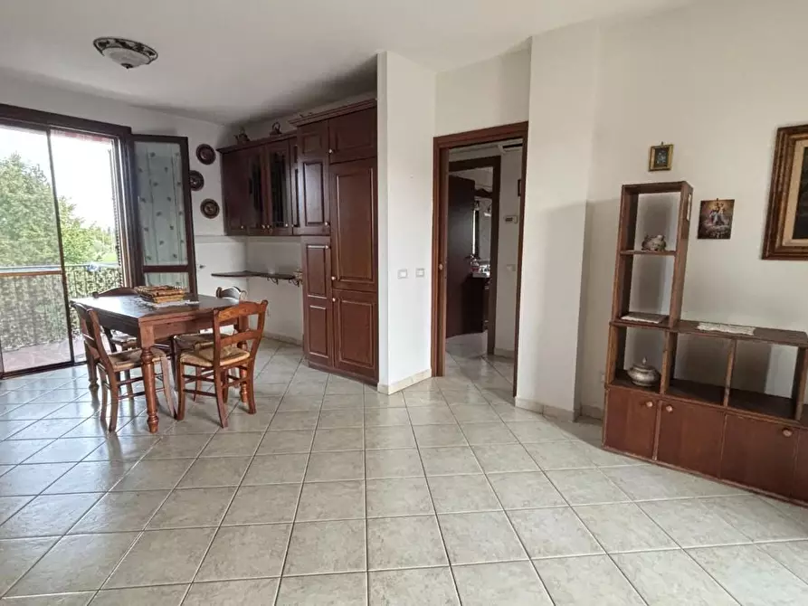 Immagine 4 di Appartamento in vendita  a Cascina