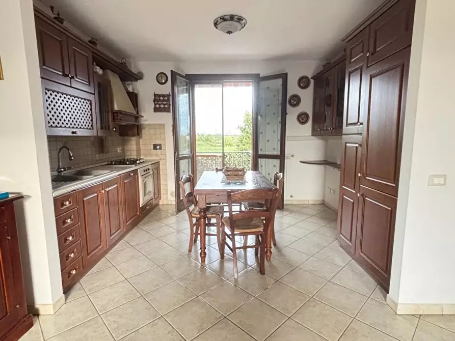 Immagine 5 di Appartamento in vendita  a Cascina