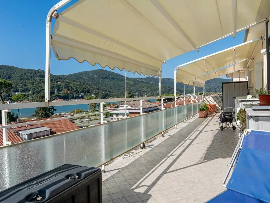 Immagine 19 di Mansarda in vendita  a Ameglia