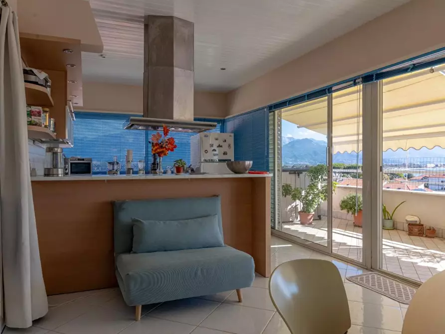 Immagine 12 di Mansarda in vendita  a Ameglia