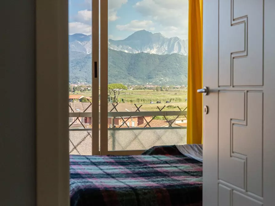 Immagine 31 di Mansarda in vendita  a Ameglia