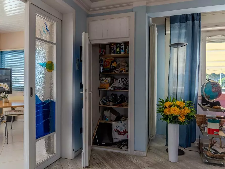 Immagine 28 di Mansarda in vendita  a Ameglia