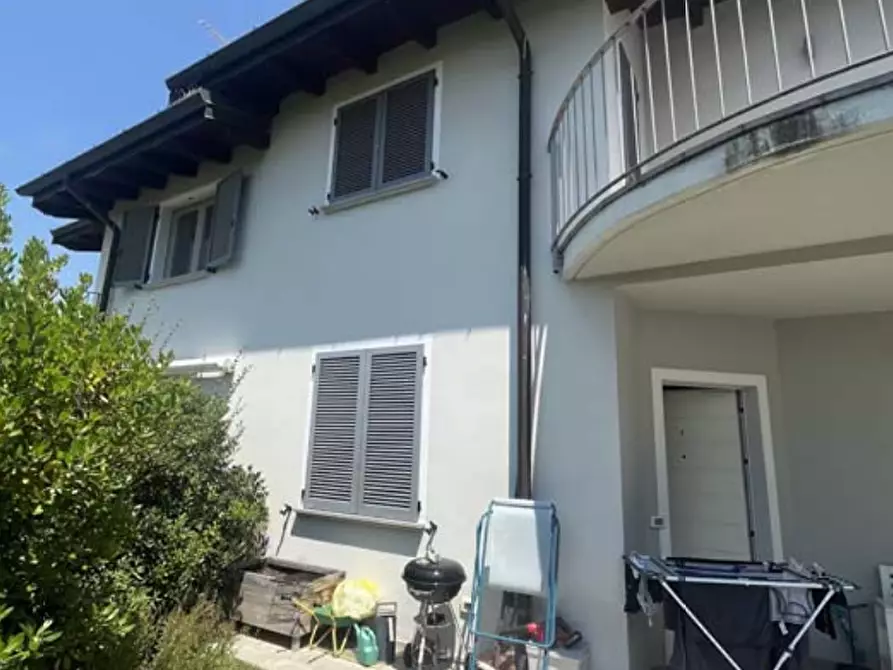 Immagine 6 di Porzione di casa in vendita  a Zenevredo