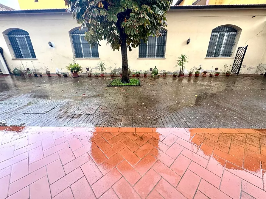 Immagine 35 di Appartamento in vendita  a Empoli