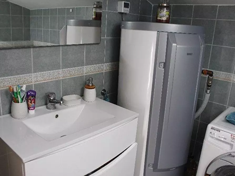 Immagine 16 di Appartamento in vendita  a Rosignano Marittimo