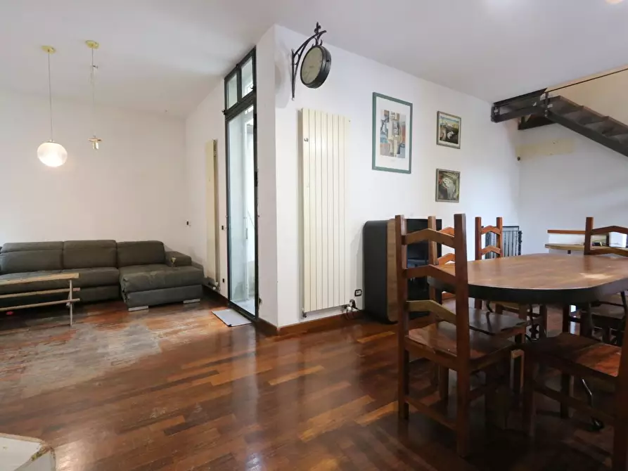 Immagine 3 di Appartamento in vendita  a Cascina