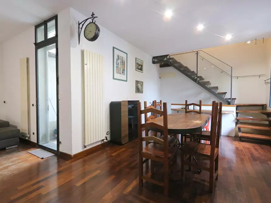 Immagine 2 di Appartamento in vendita  a Cascina