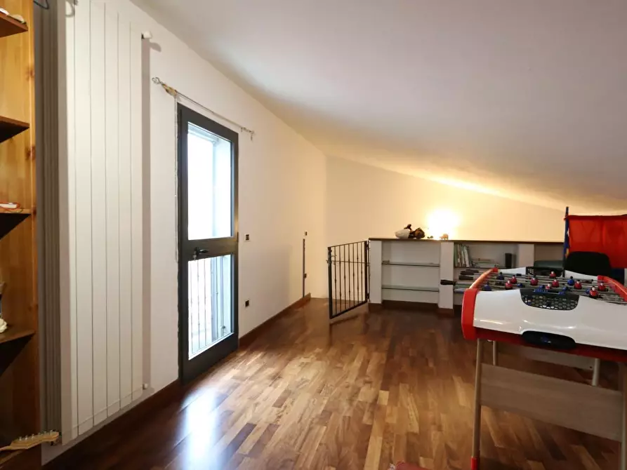 Immagine 23 di Appartamento in vendita  a Cascina