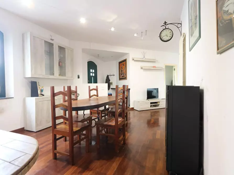 Immagine 5 di Appartamento in vendita  a Cascina