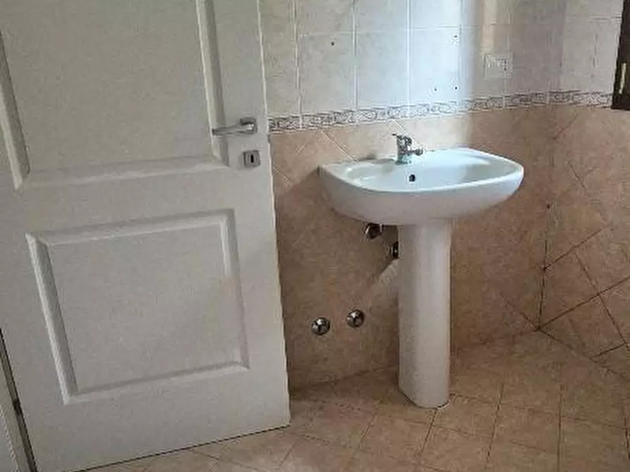 Immagine 14 di Appartamento in vendita  a Calci