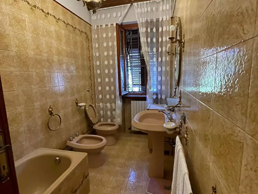 Immagine 14 di Villa in vendita  a Porcari