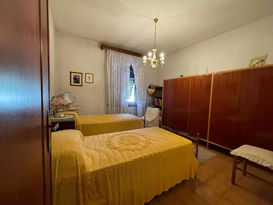 Immagine 10 di Villa in vendita  a Porcari