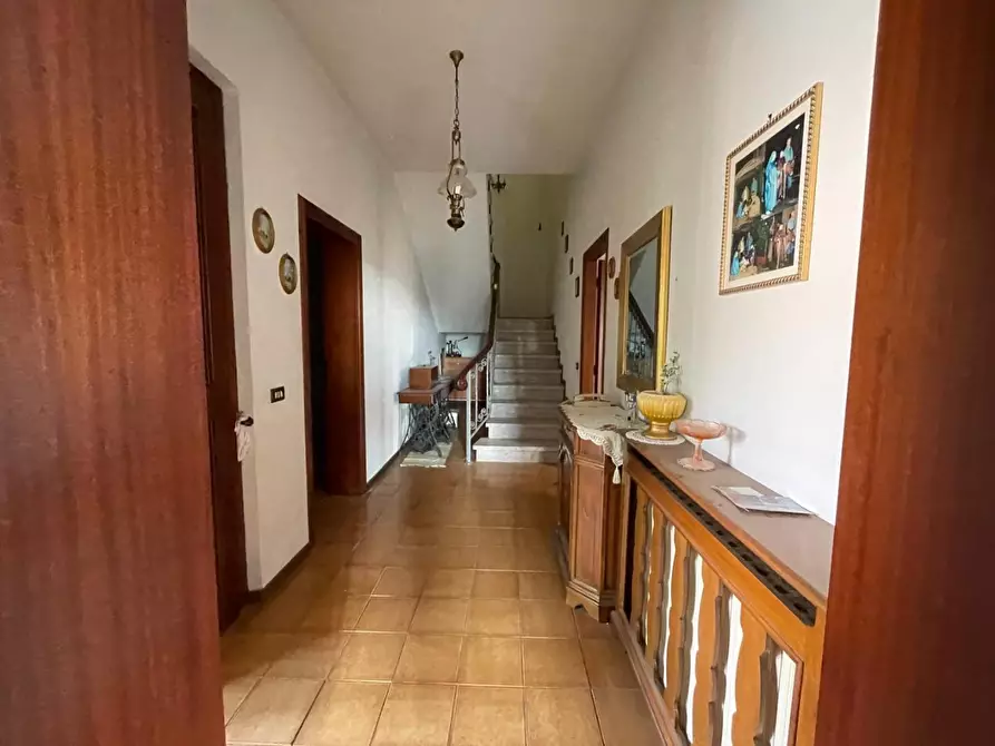 Immagine 5 di Villa in vendita  a Porcari