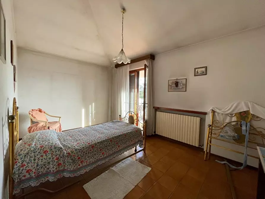 Immagine 17 di Villa in vendita  a Porcari