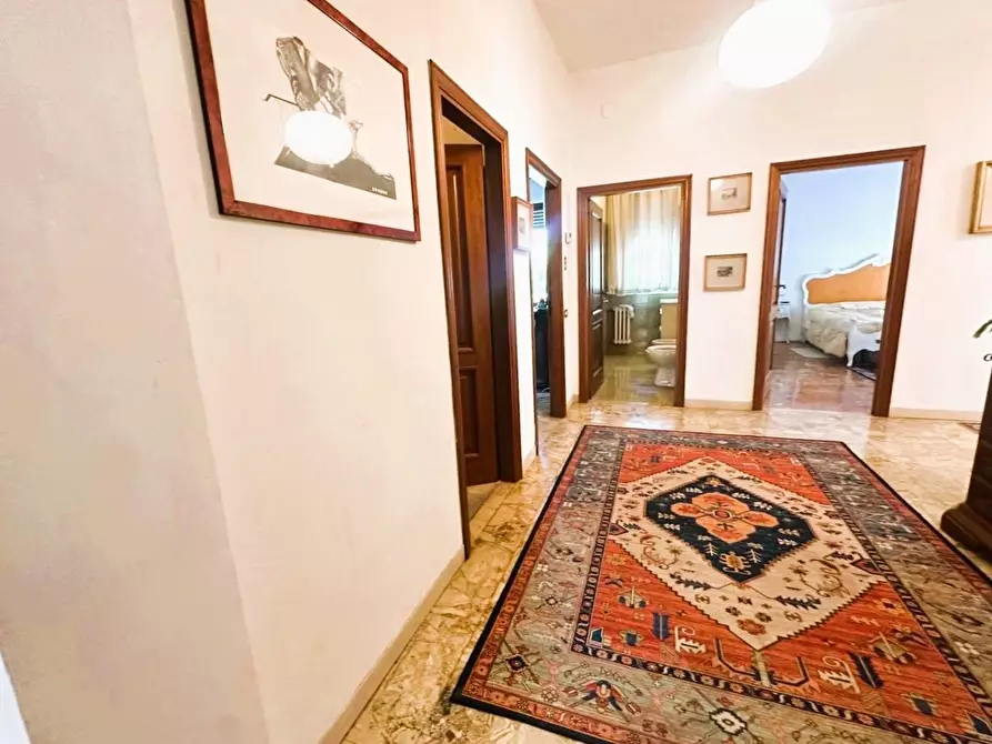 Immagine 11 di Appartamento in vendita  a Empoli