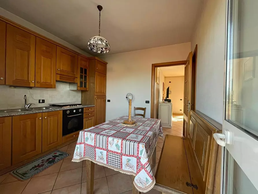 Immagine 7 di Appartamento in vendita  a Lucca