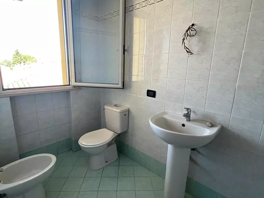 Immagine 19 di Appartamento in vendita  a Lucca