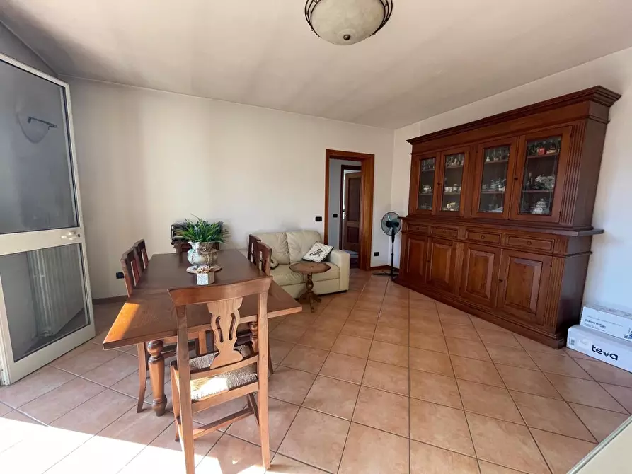 Immagine 26 di Appartamento in vendita  a Lucca