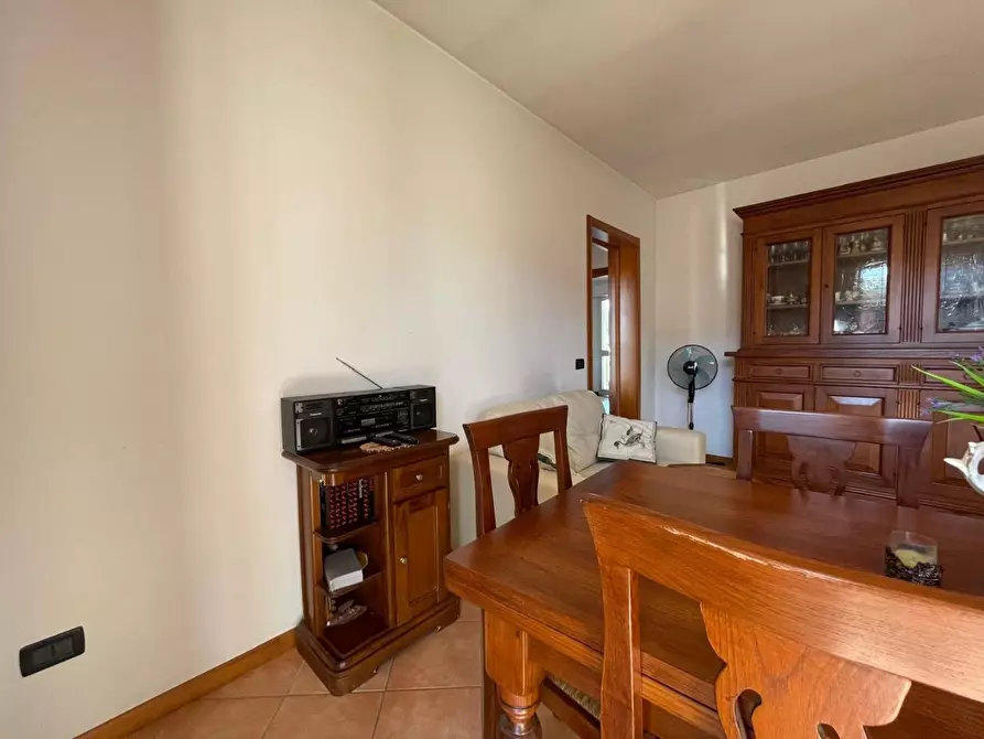 Immagine 25 di Appartamento in vendita  a Lucca