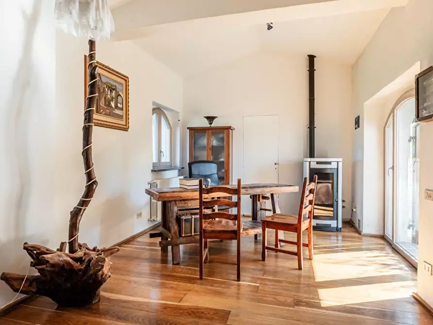 Immagine 8 di Rustico / casale in vendita  a Vecchiano