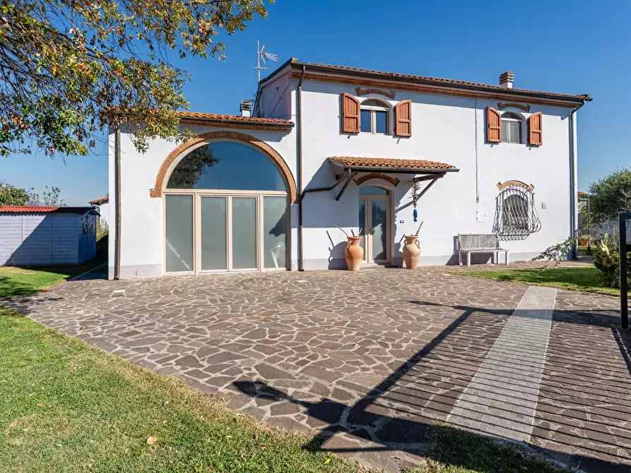 Immagine 3 di Rustico / casale in vendita  a Vecchiano