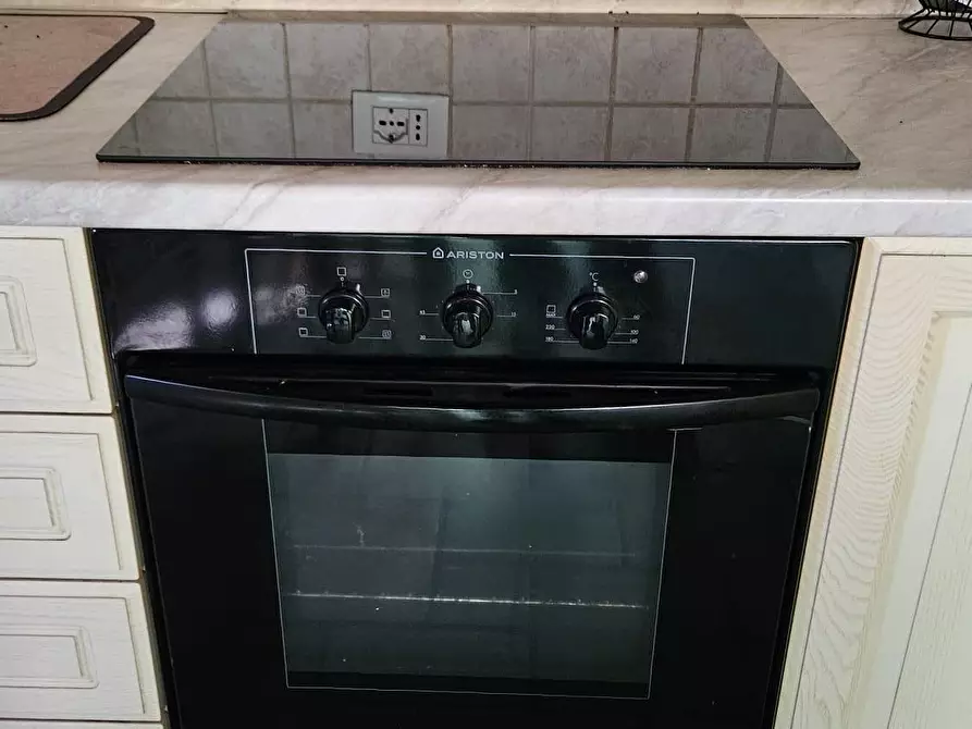 Immagine 7 di Appartamento in affitto  a Capraia E Limite